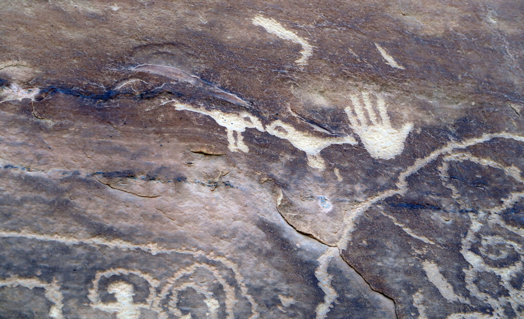 Lovebirds among the petroglyphs.