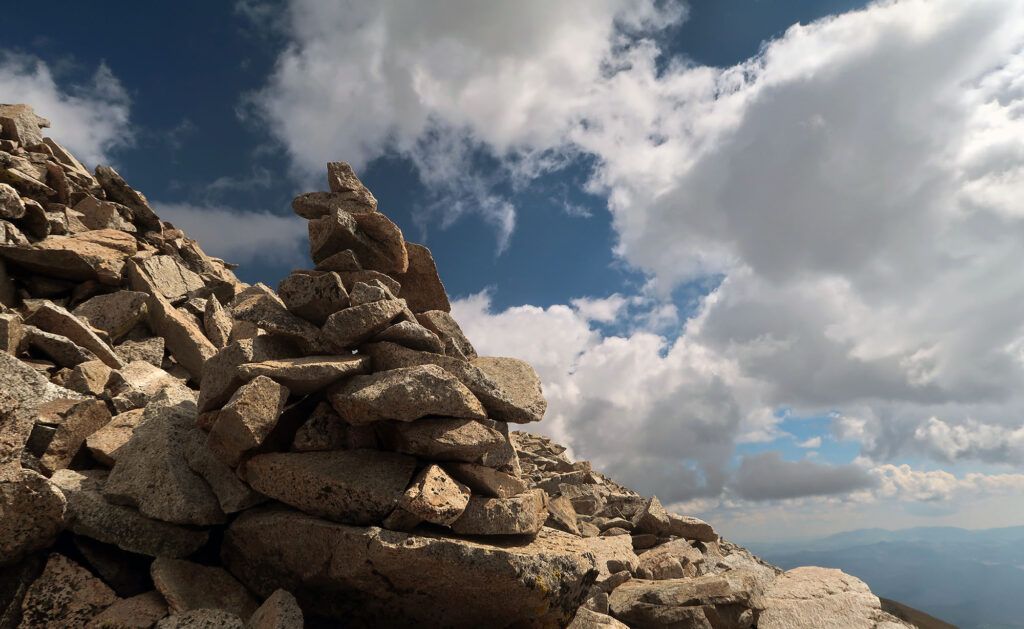 A cairn along the final ascent towards Antero's true summit.